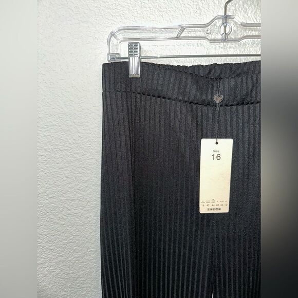 Club L London ribbed flared pants - Picture 5 of 8